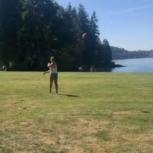 Meet your Posher, Loonie